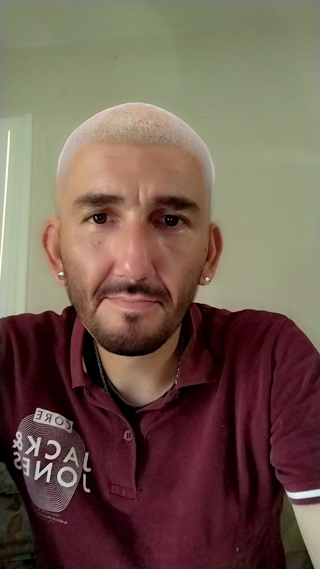 Profil de Yunes, 37 ans, Cruising gay à Grancy