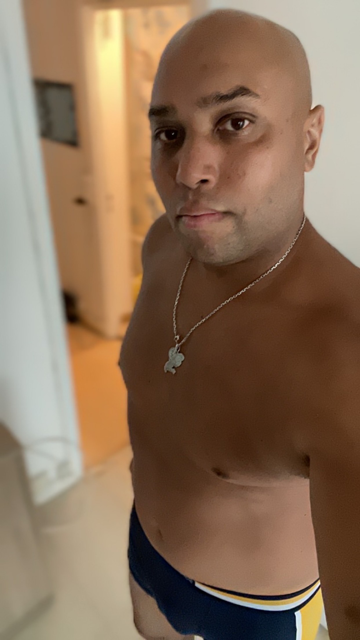 Profil de Heritiana, 44 ans, Cruising gay à Cuarny