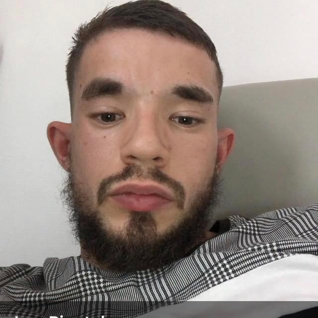 Profil de Noan, 21 ans, Cruising gay à Echandens