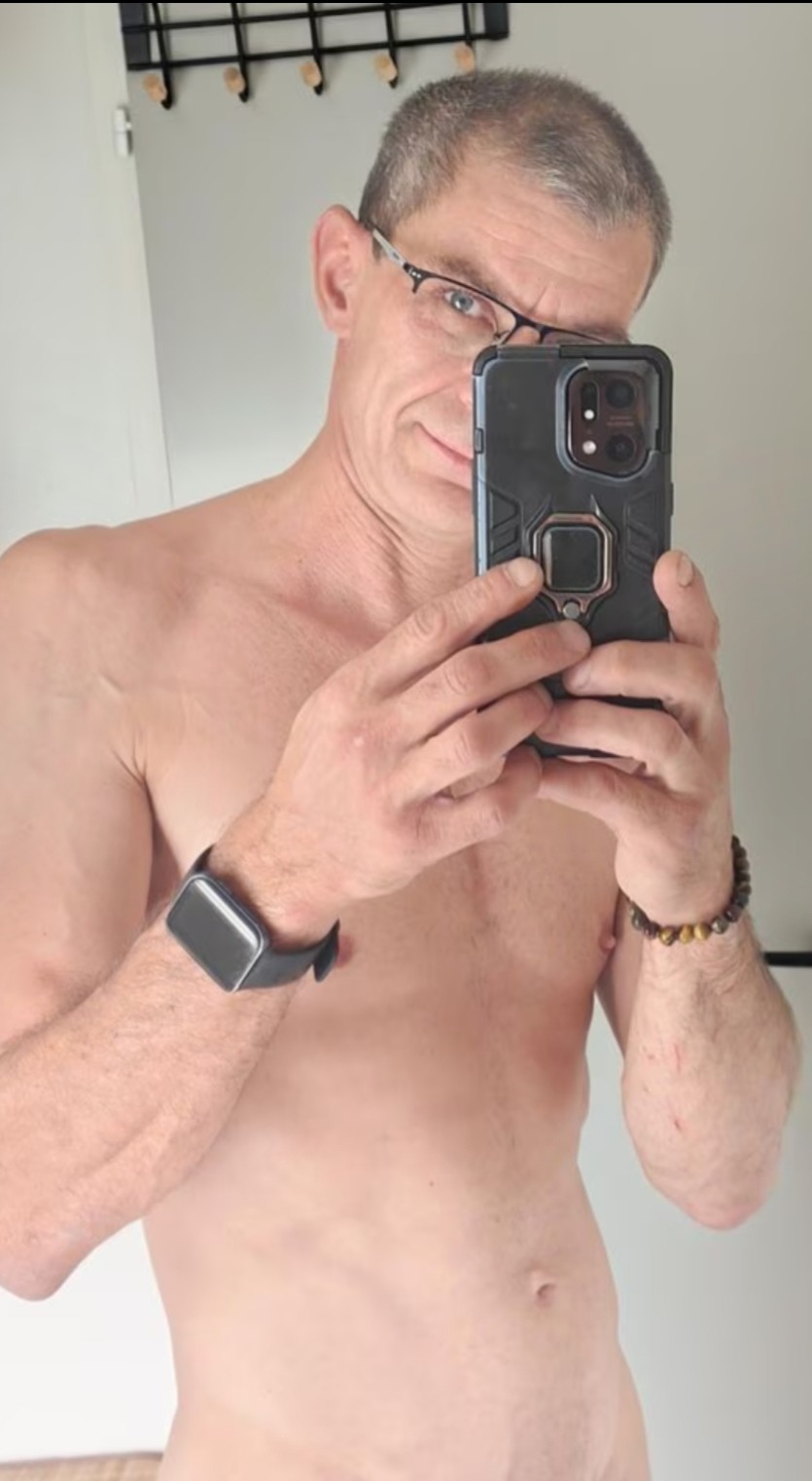 Profil de Eliesse, 55 ans, Cruising gay à Bollion
